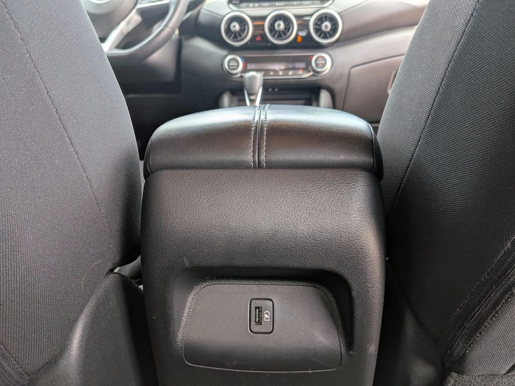 Used 2020 Red Nissan SV image 28