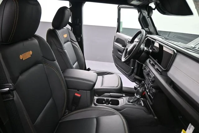 New 2026 Black Clear-Coat Exterior Paint Jeep Sport S image 22