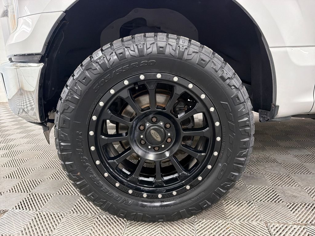 Used 2017 Silver Ford XLT image 14