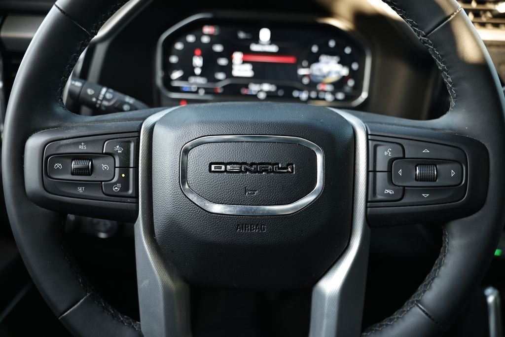Used 2025 Black GMC Denali image 15