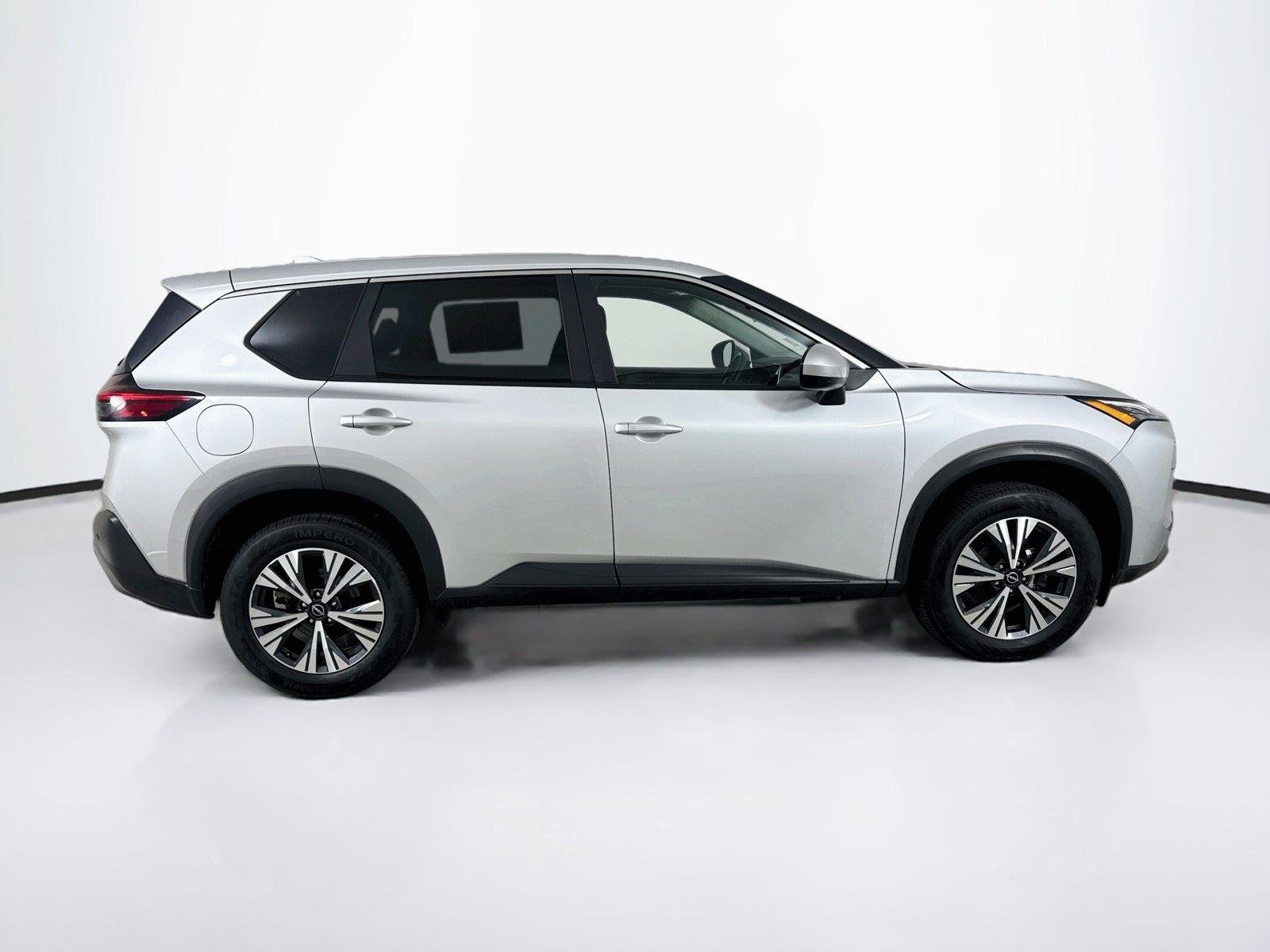 Used 2023 Super Black Nissan SV image 6