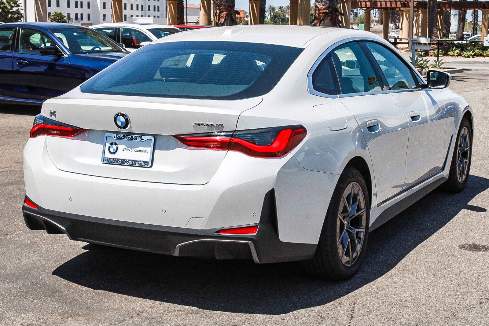 New 2026 Mineral White Metallic BMW xDrive40 image 6