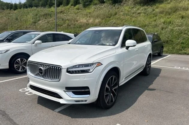 Certified Used 2024 Crystal White Volvo Ultimate image 1