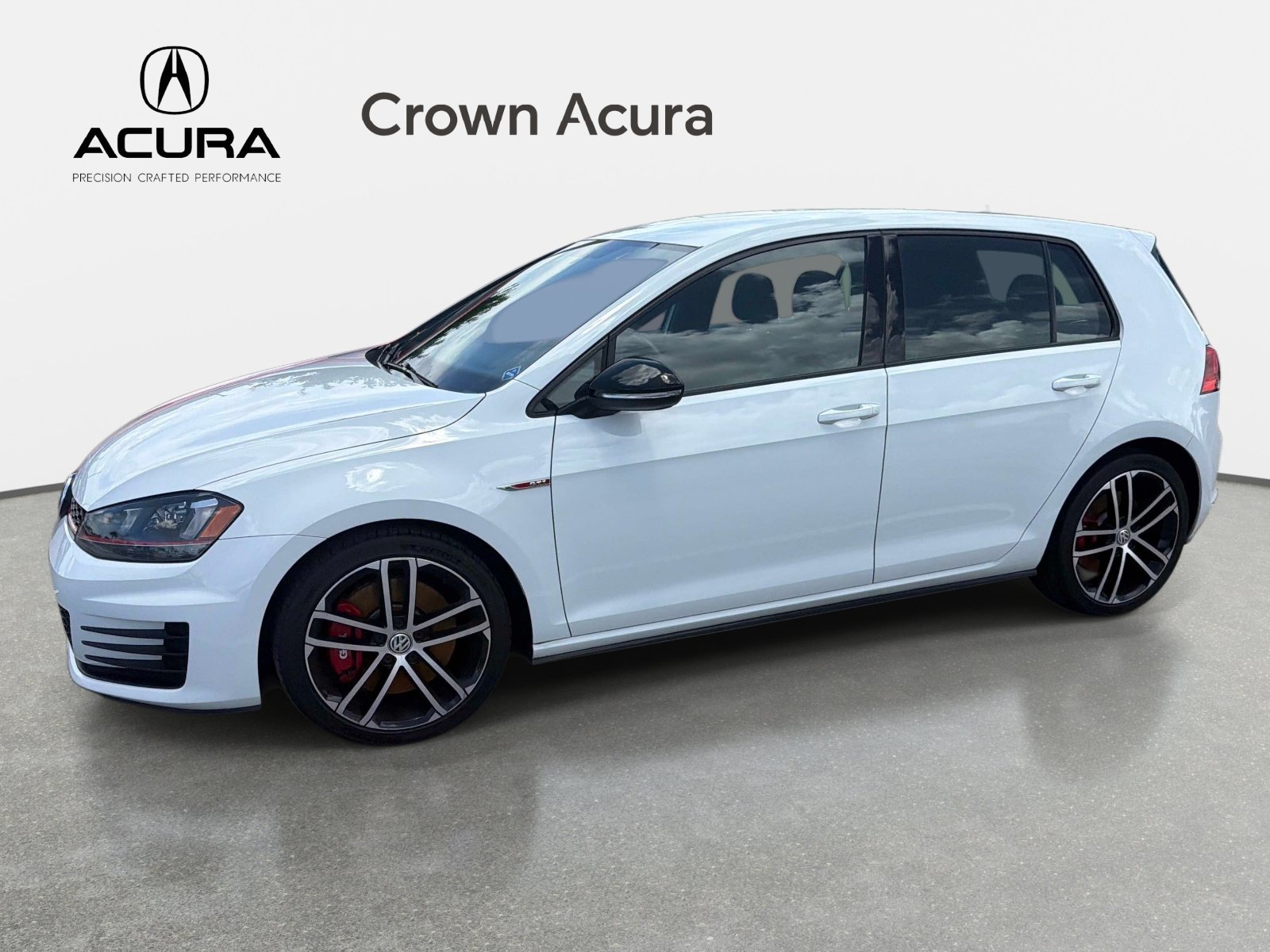 Used 2017  Volkswagen  image 4