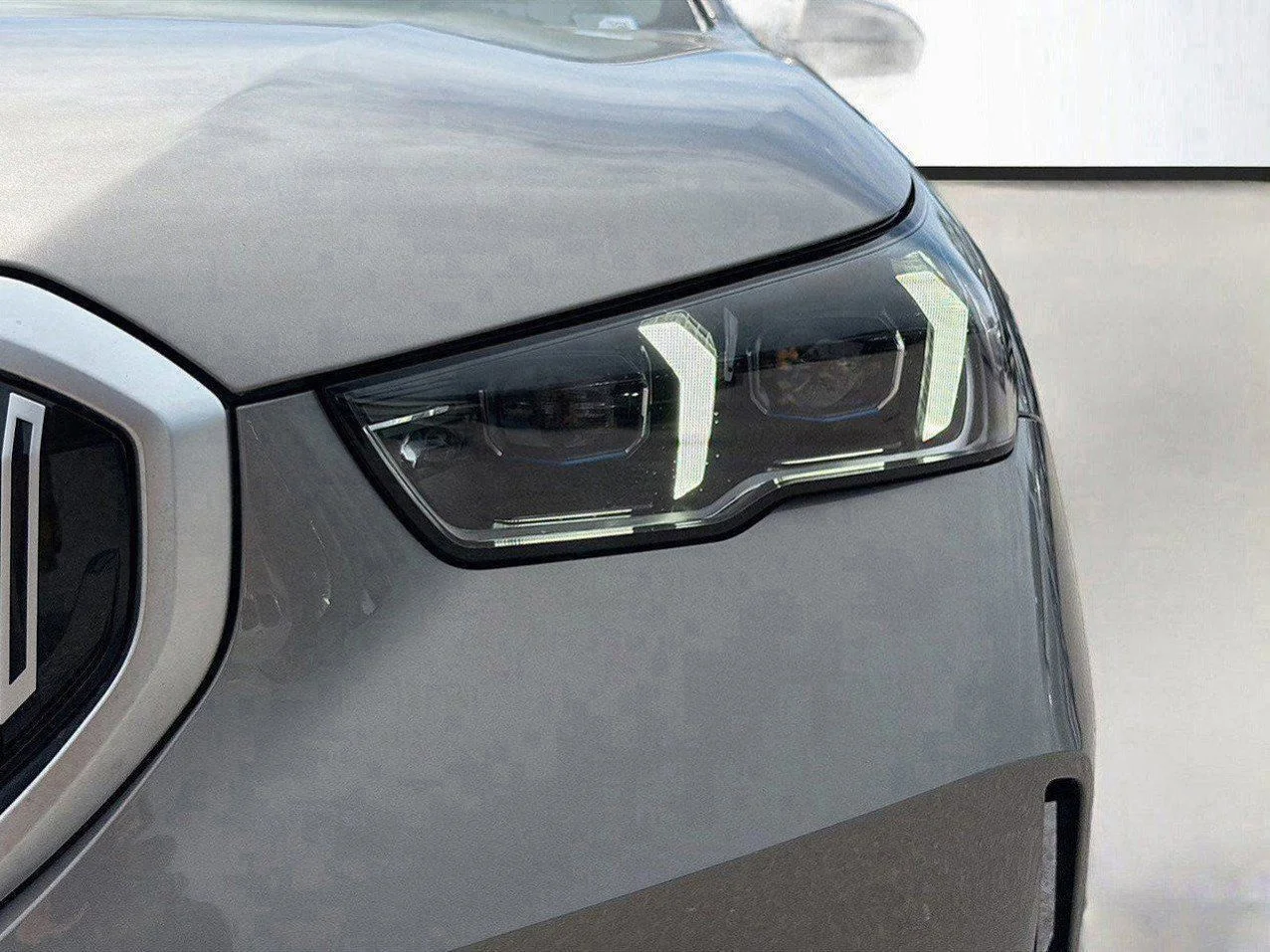 2026 BMW 5 Series 530i - Photo 9