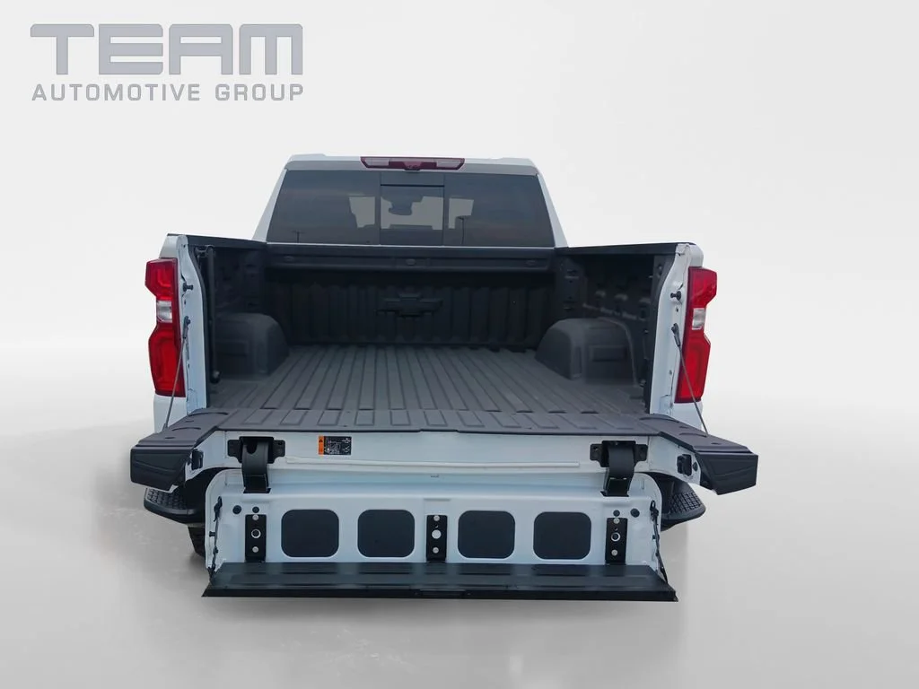 Used 2025 Summit White Chevrolet ZR2 image 32