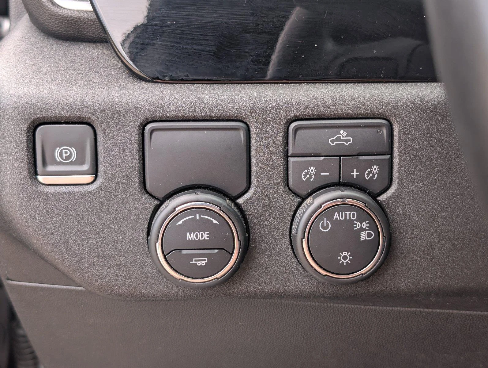 Used 2023 STERLING GRAY METALLIC Chevrolet LT image 30