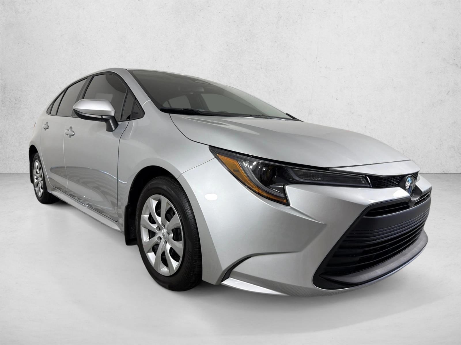 Used 2025 Classic Silver Metallic Toyota LE image 1