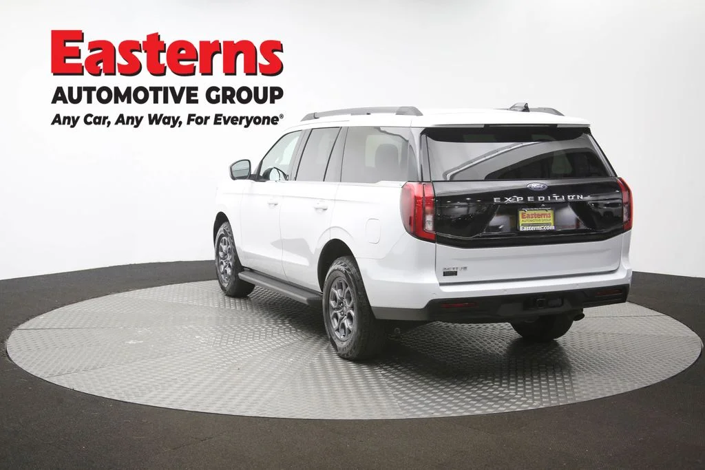 Used 2025 White Ford Active image 65