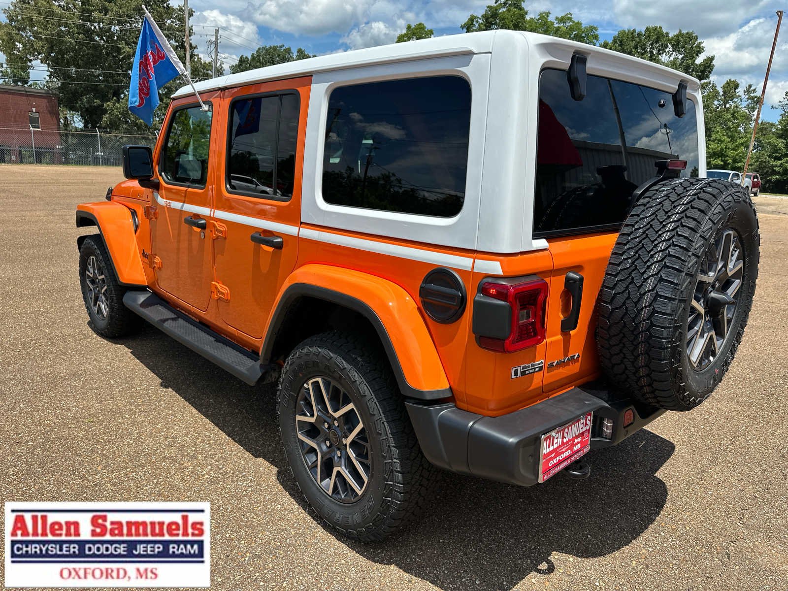 New 2026 Joose Exterior Paint Jeep Sahara image 5