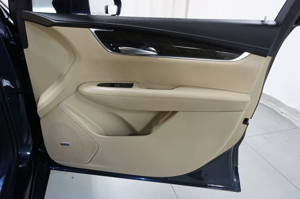 Used 2019 Harbor Blue Metallic Cadillac Base image 36