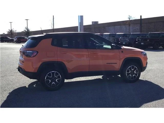 New 2026 Joose  Paint Jeep TRAILHAWK 4X4 image 3