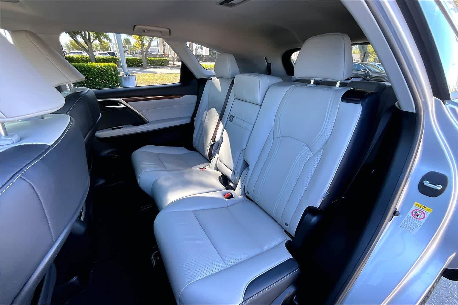 Used 2019 Silver Lining Metallic Lexus Premium image 21