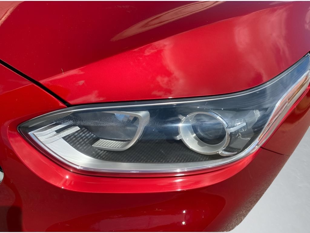 Used 2020 Currant Red Kia LXS image 22