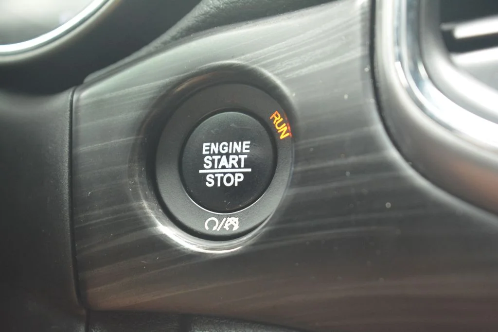 Used 2020 Black Jeep Laredo E image 14