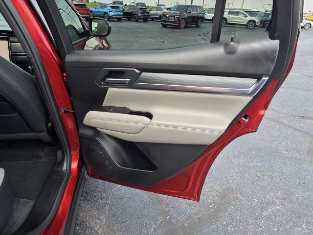 Used 2025 Volcanic Red Tintcoat GMC Elevation image 17