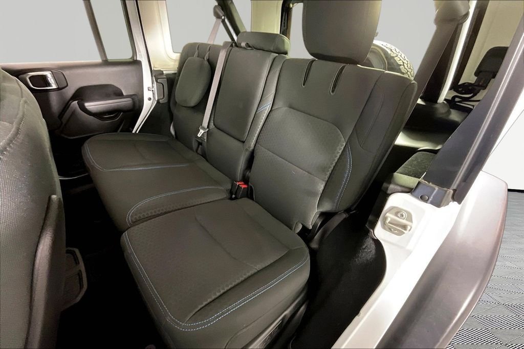 Used 2024 White Jeep Rubicon 4xe image 21