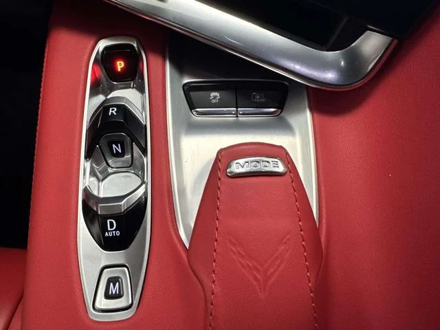 Used 2020 White Chevrolet Stingray image 35