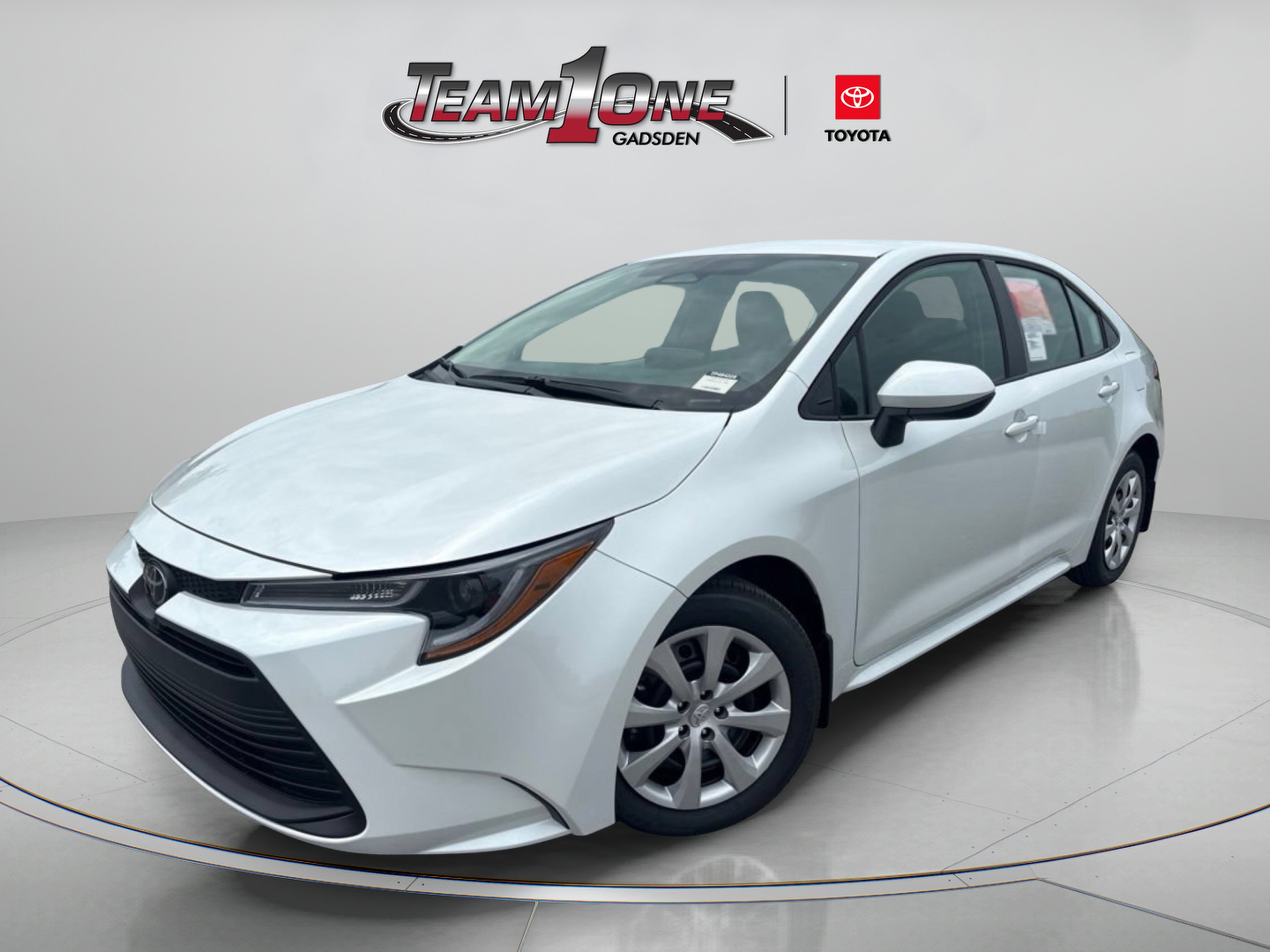 New 2026 Wind Chill Pearl Toyota LE image 4
