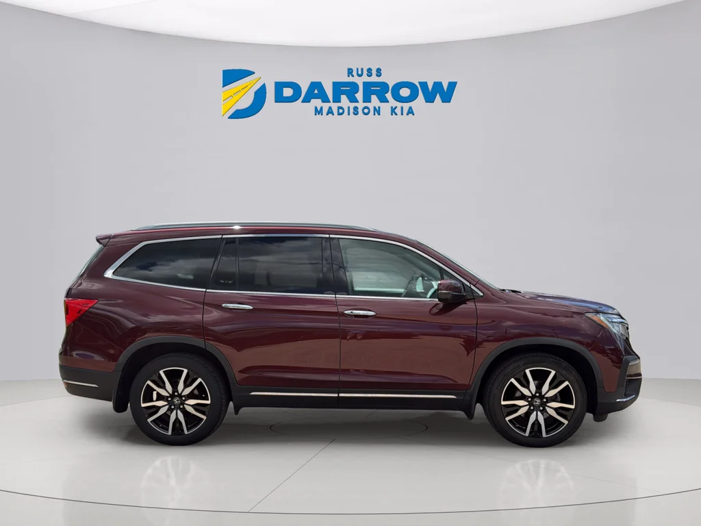 Used 2019 Red Honda Touring image 6