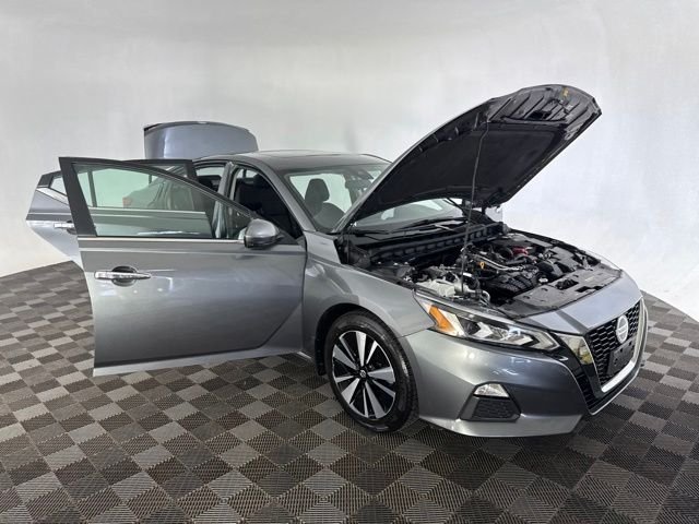 Used 2021 Gray Nissan 2.5 SV image 12
