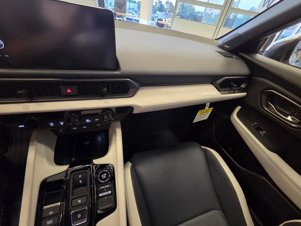 New 2026 Winter Frost Pearl Honda Hybrid image 48
