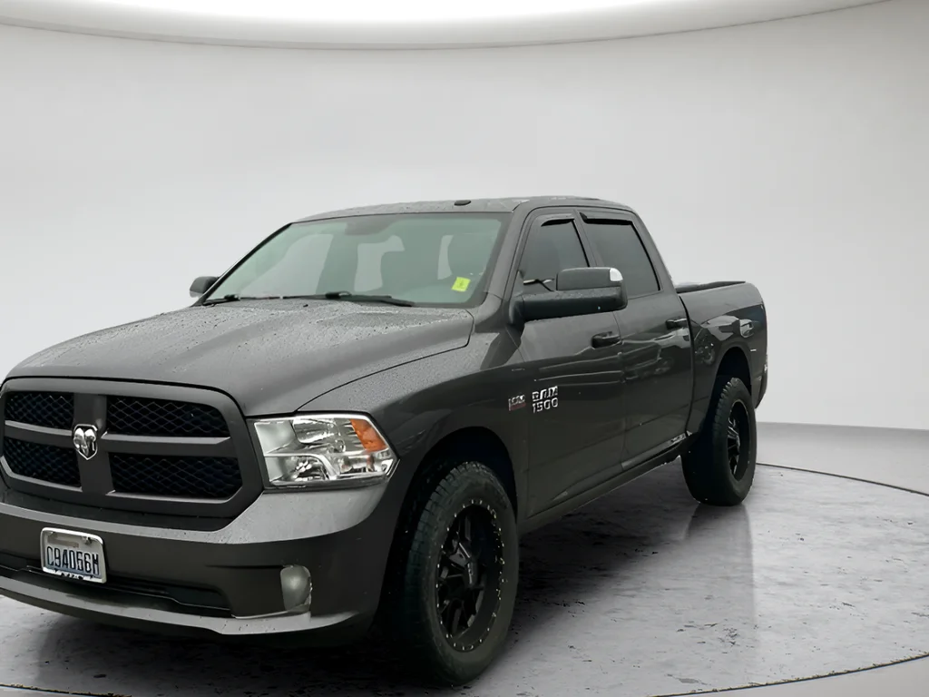 Used 2017 Gray Ram Express image 1