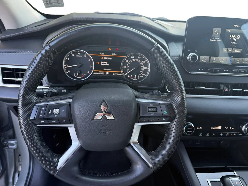 Used 2024 Red Mitsubishi SE image 10