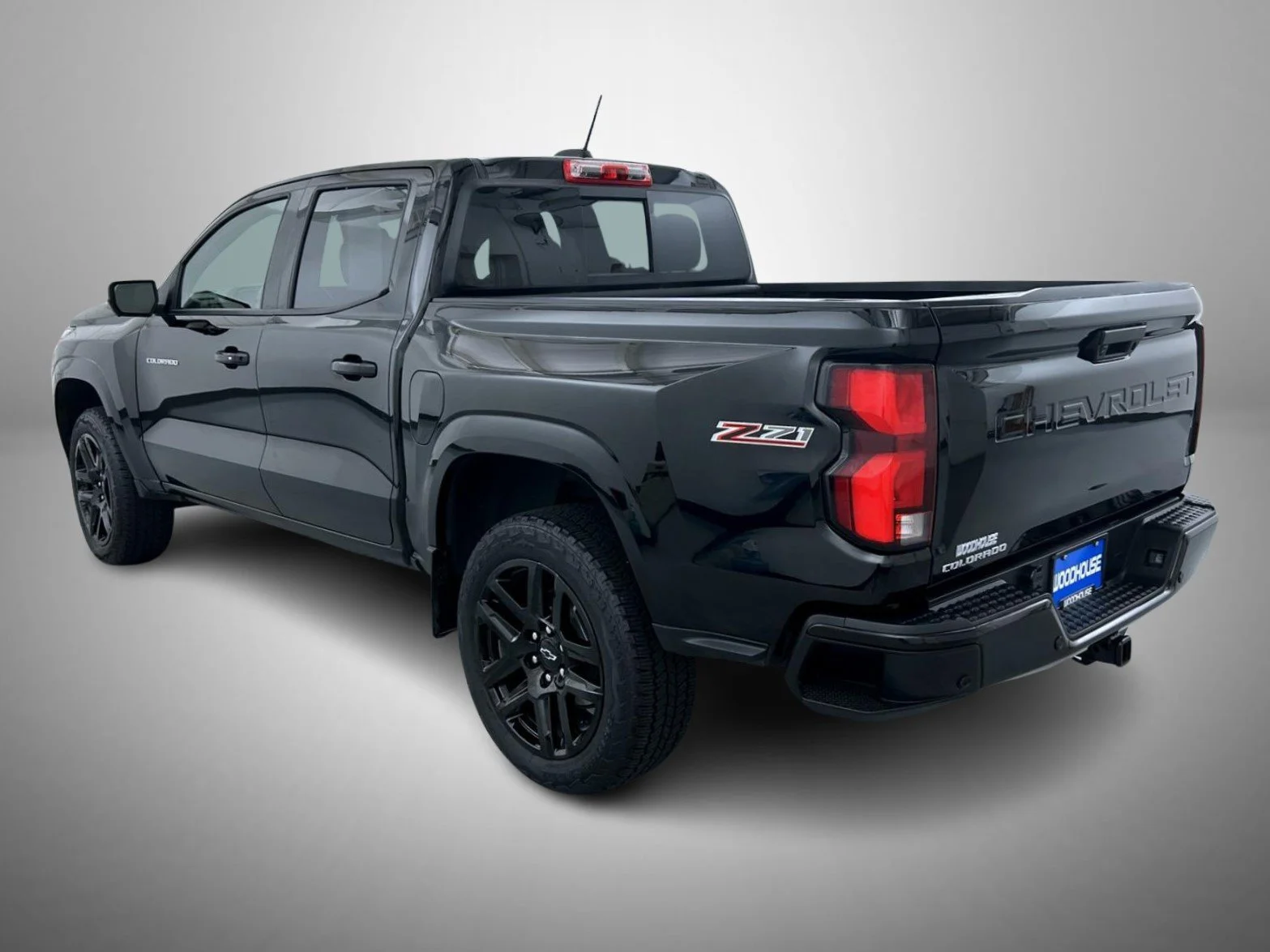 Used 2025 Black Chevrolet Z71 image 7