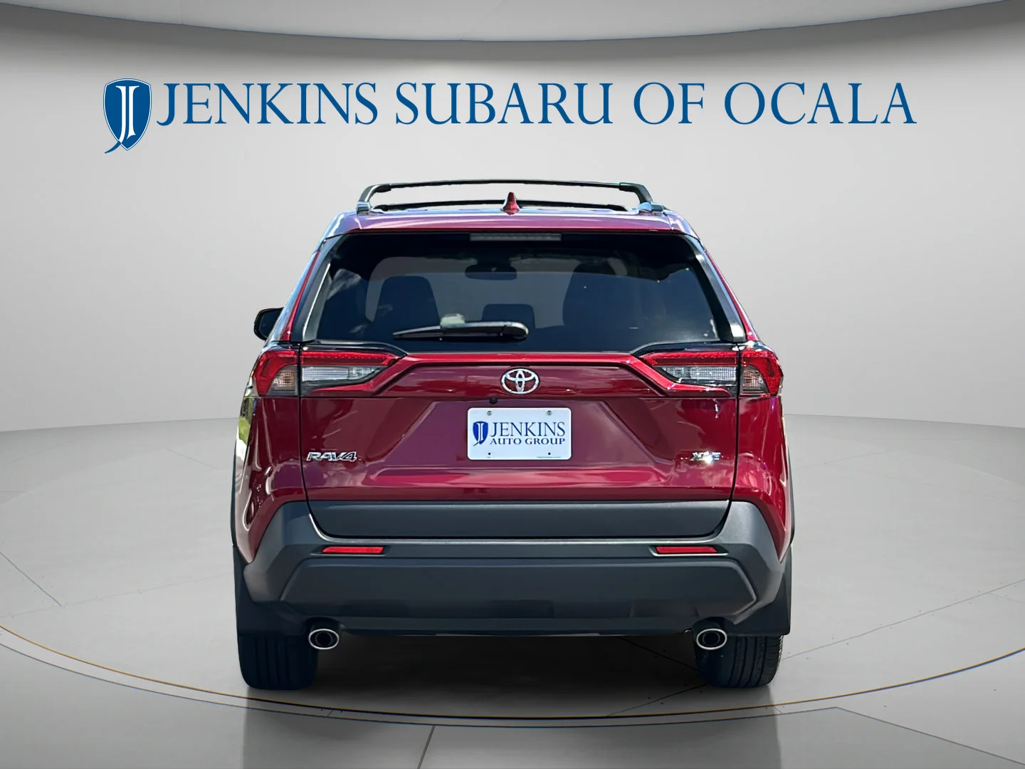 Used 2025 Pearl Toyota XLE Premium image 6
