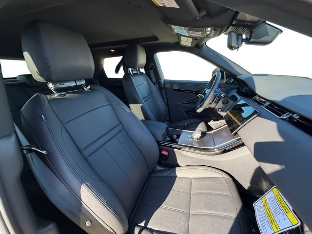 Used 2026 White Land Rover Dynamic image 16