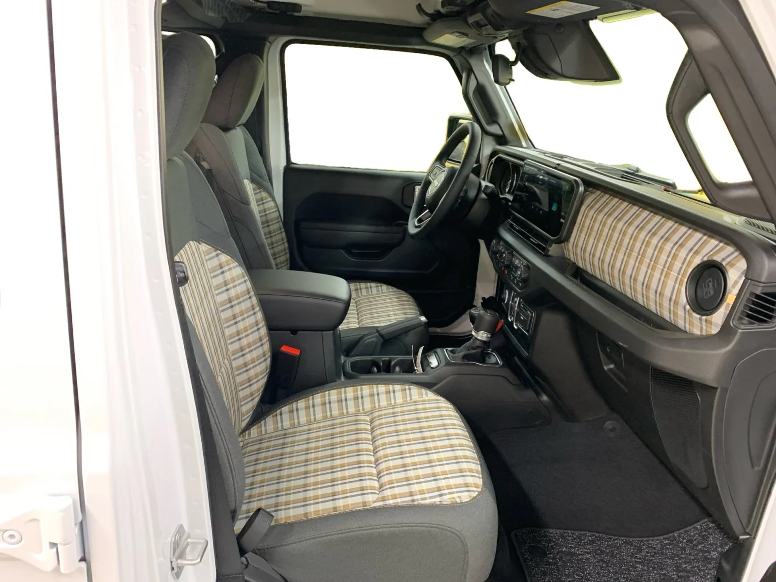New 2026 Bright White Jeep 85th Anniversary image 17