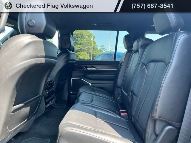 Used 2024 Diamond Black Crystal Pearlcoat Jeep Series II image 26