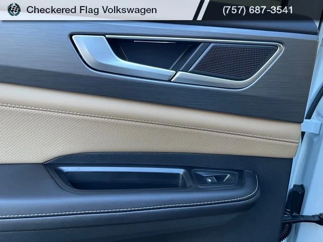 New 2026 White Volkswagen 2.0T SE image 25