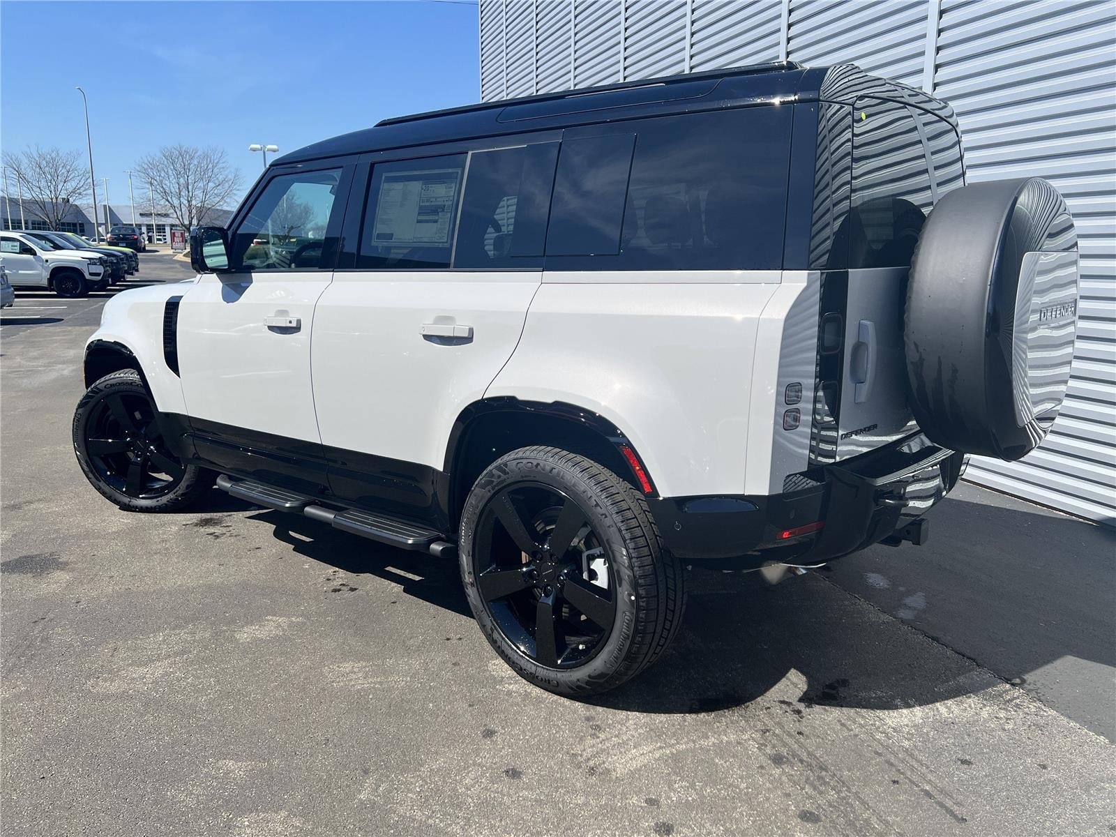 New 2026 Borasco Grey Land Rover X-Dynamic SE image 3