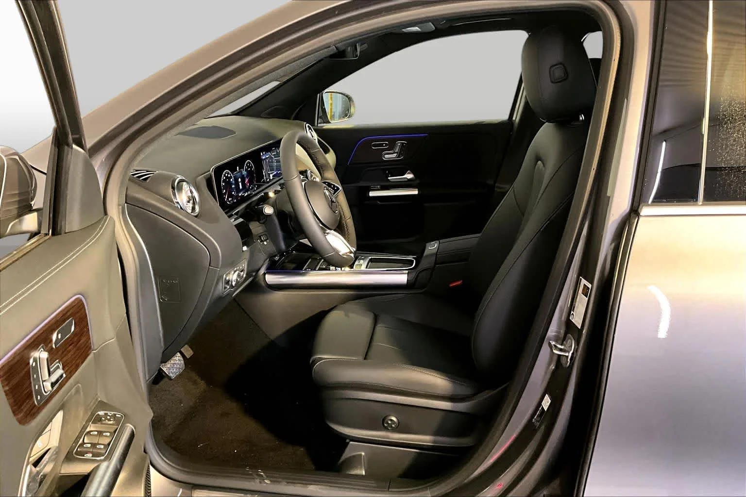 New 2026 Mountain Grey Metallic Mercedes-Benz GLA 250 image 13