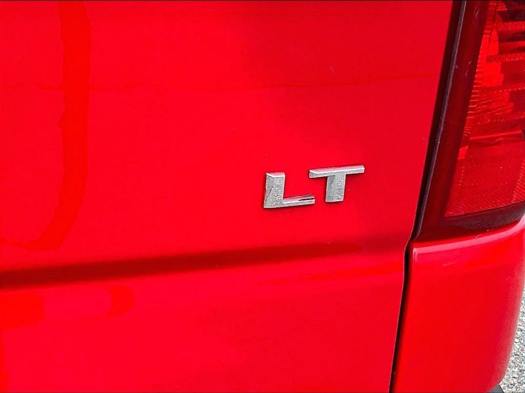 Used 2022 Red Chevrolet LT image 27