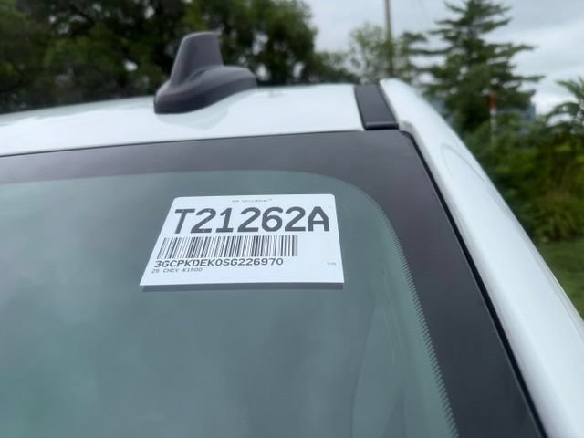 Used 2025 Summit White Chevrolet LT image 12