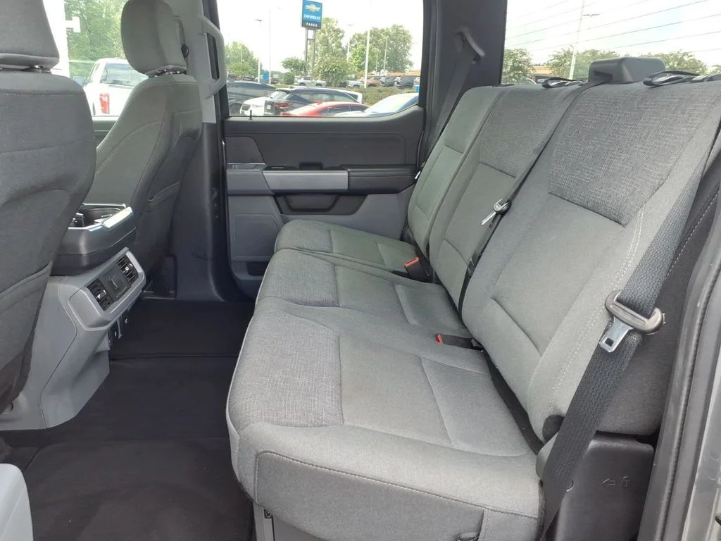 Used 2024 Gray Ford XLT image 24