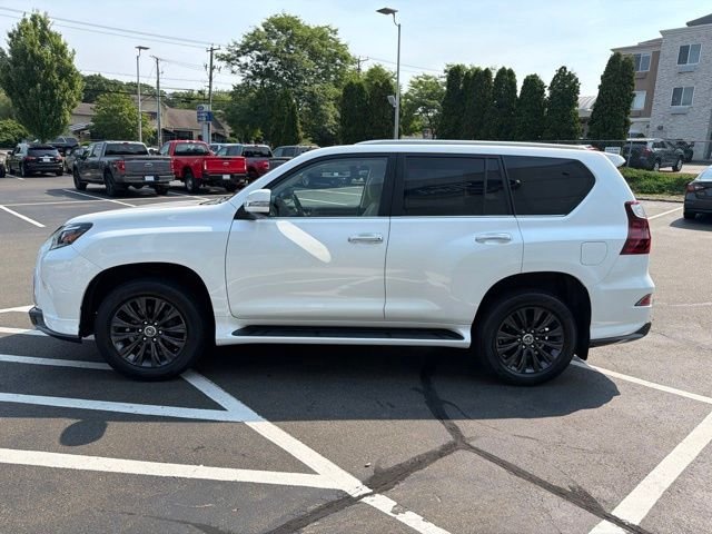 Used 2021 White Lexus 460 image 4