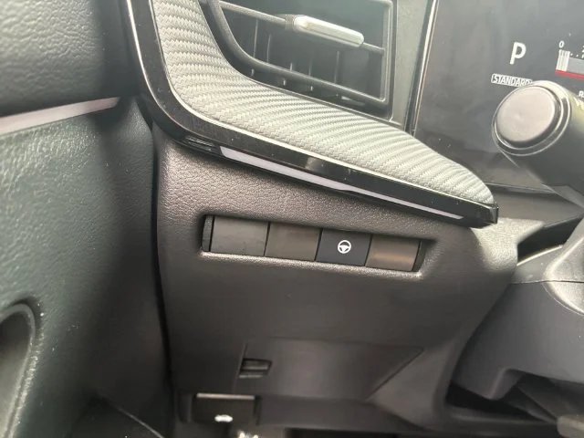 Used 2025 Black Nissan SR image 17