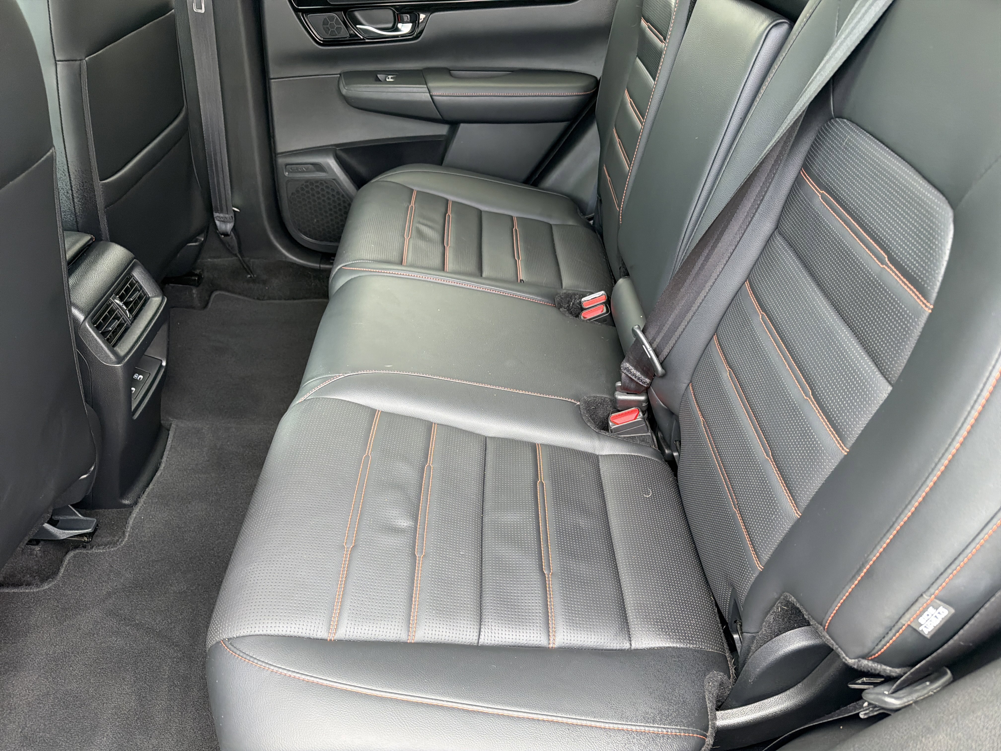 Used 2023 Lunar Silver Metallic Honda Sport Touring image 21