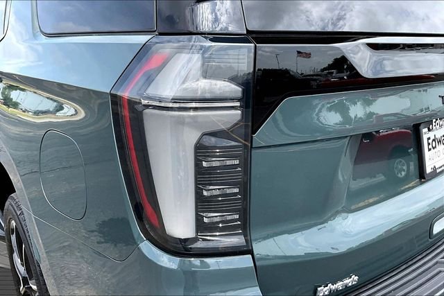 Used 2025 Gray Chevrolet RST image 23