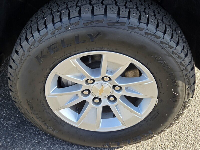 Used 2023 Blue Chevrolet LT image 9