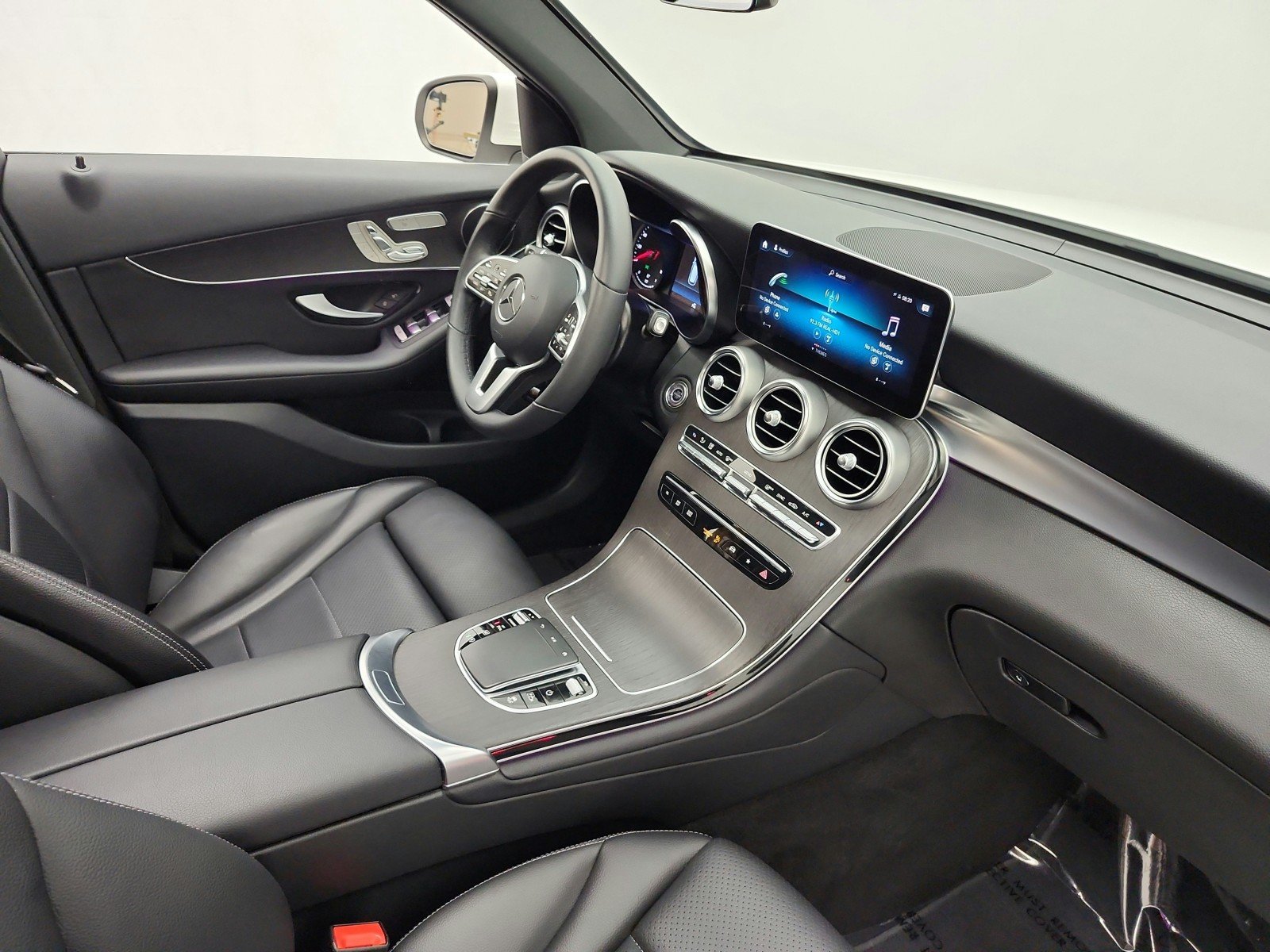 Used 2022 Polar White Mercedes-Benz GLC 300 SUV image 18