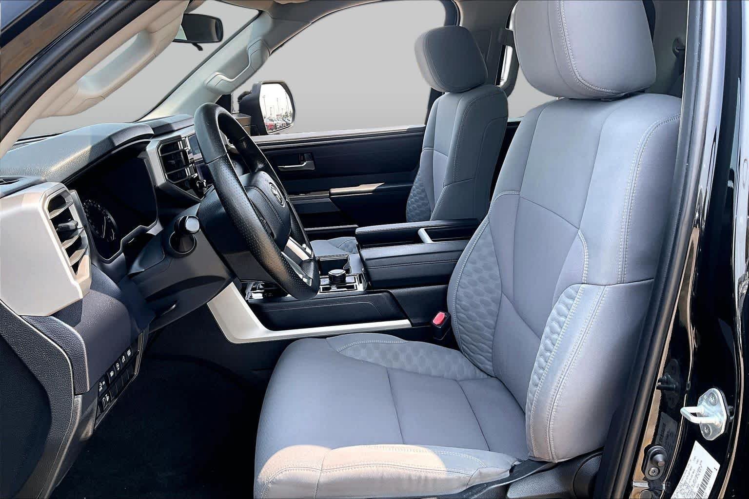 2023 Toyota Tundra SR5 - Photo 8