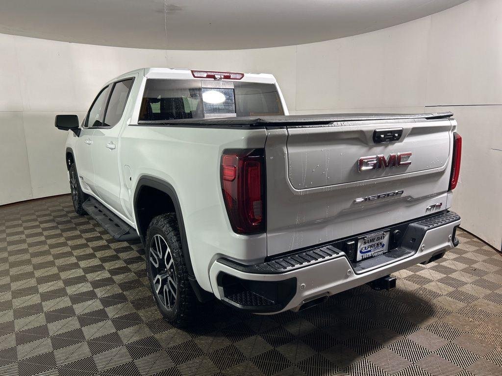 Used 2025 Summit White GMC AT4 image 12