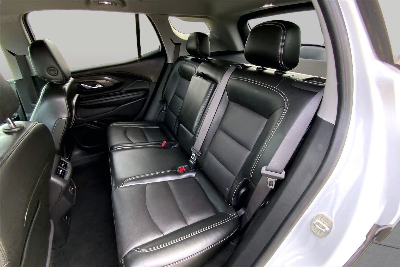 Used 2023 Summit White GMC SLT image 20