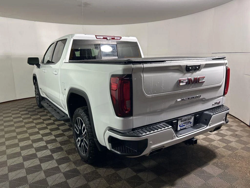 Used 2025 Summit White GMC AT4 image 12