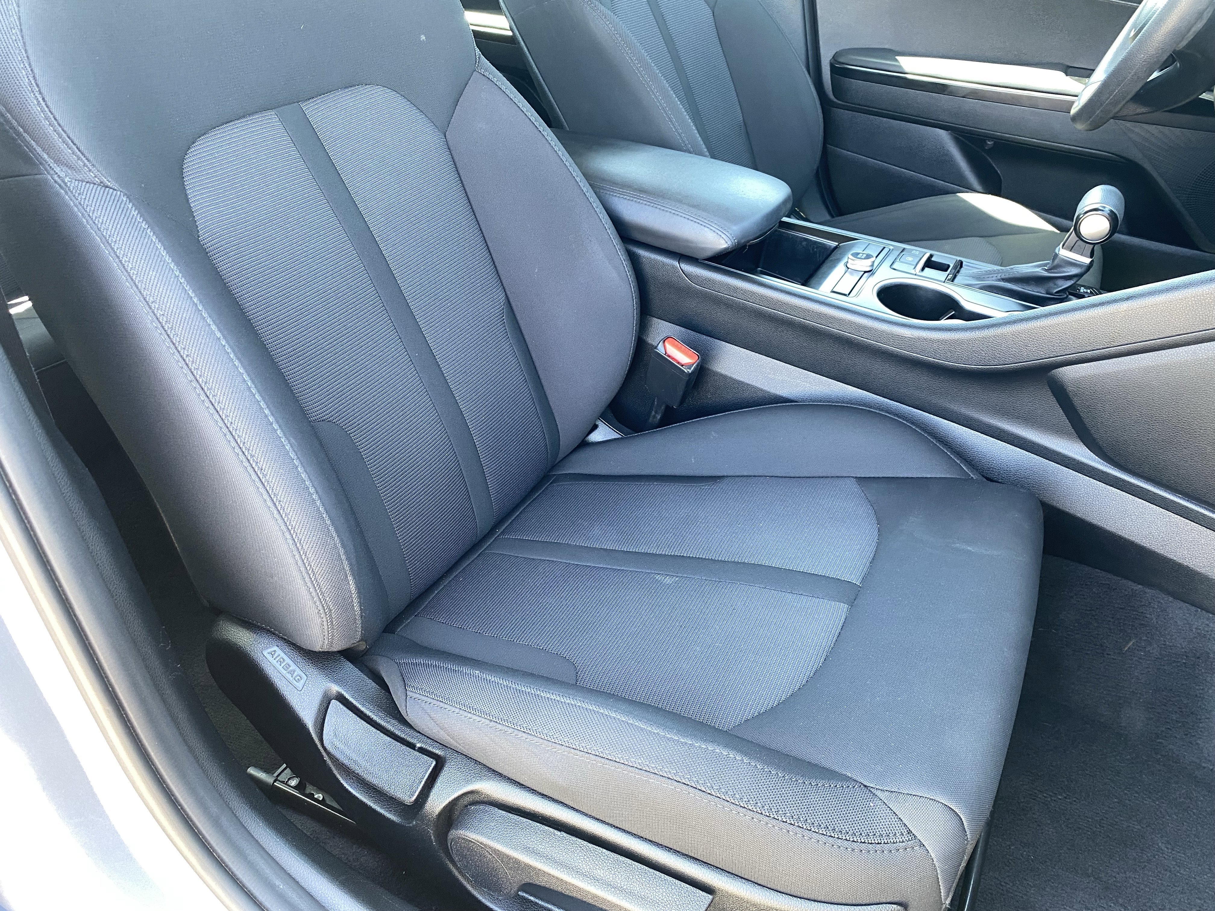 Used 2023 Everlasting Silver Kia LXS image 10